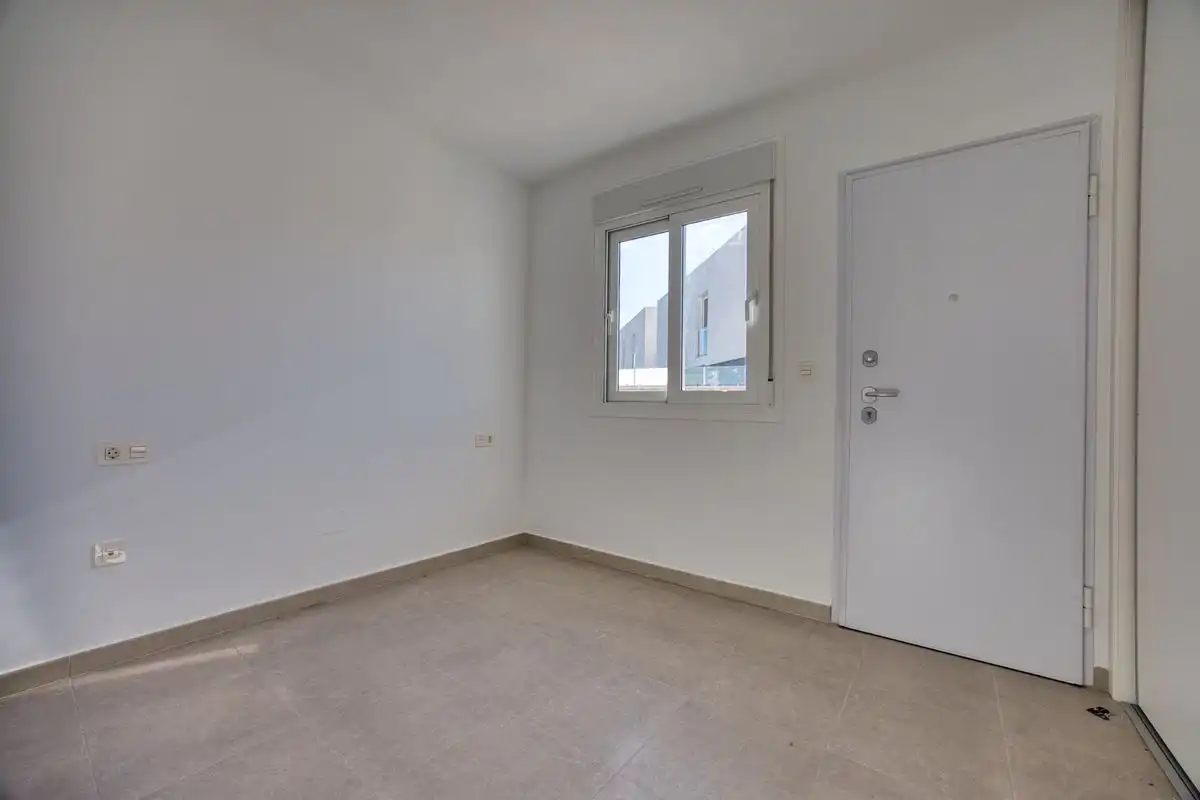 Casa pareada con piscina en venta en Carrer de Xipre, imagen 8