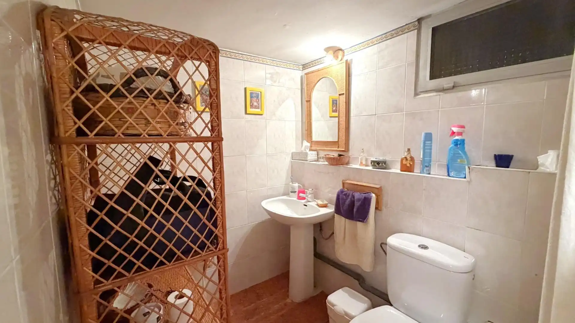 Bany de Casa adosada en venda en San Sebastián de los Reyes amb Calefacció, Jardí privat i Terrassa