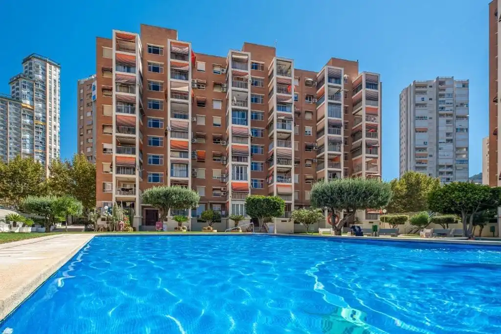 Swimming pool of Flat for sale in Benidorm  with Air Conditioner, Heating and Private garden