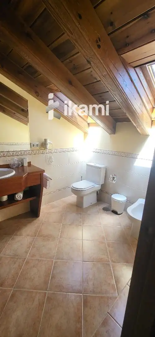 Badezimmer von Gebäude zum Verkauf in Sepúlveda