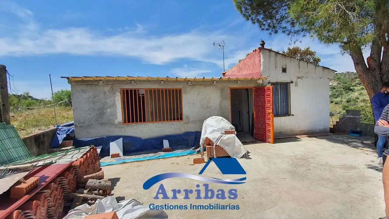 Vista exterior de Finca rústica en venta en Almorox con Calefacción y Jardín privado