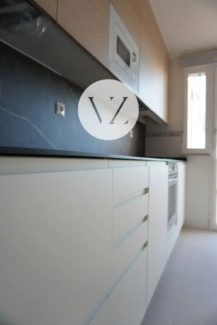 Küche von Wohnung zum Verkauf in Pelabravo mit Heizung, Privatgarten und Terrasse