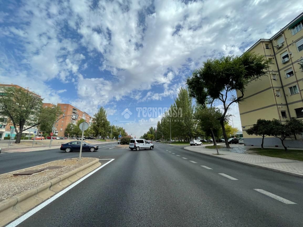 Garatge de lloguer a Los Rosales