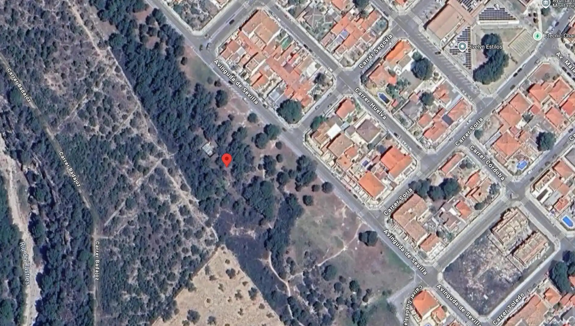 Terreny residencial en venda a Poble, imagen 2