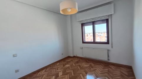 Foto 5 de Piso de alquiler en Canillejas,  Madrid Capital