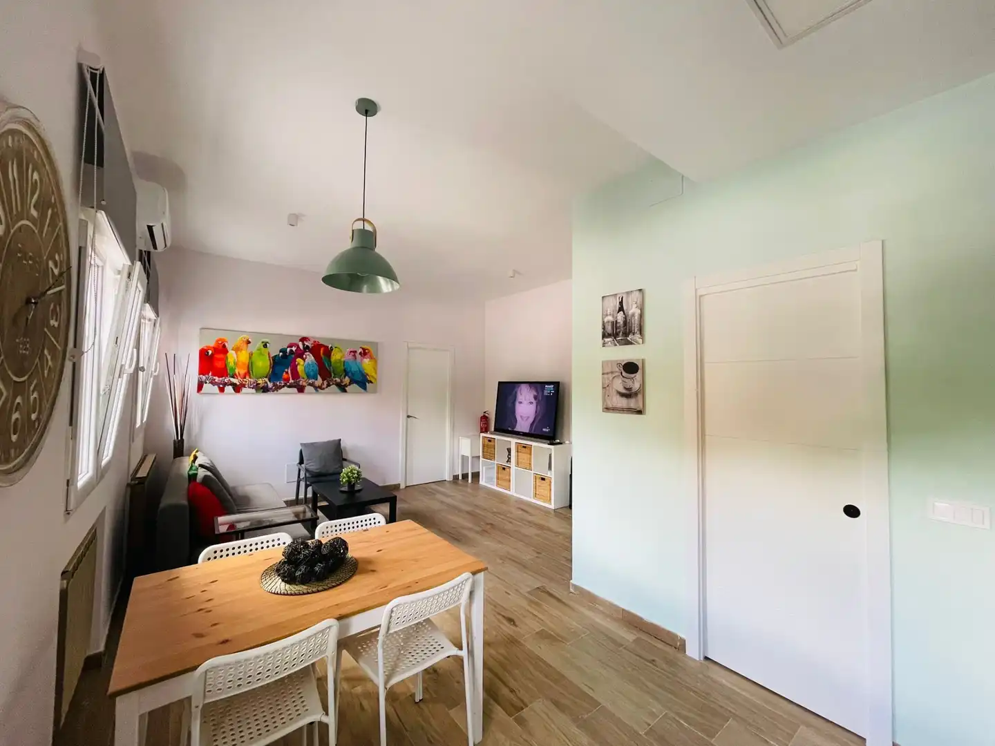 Flat for rent in Calle Aeronave, Timón