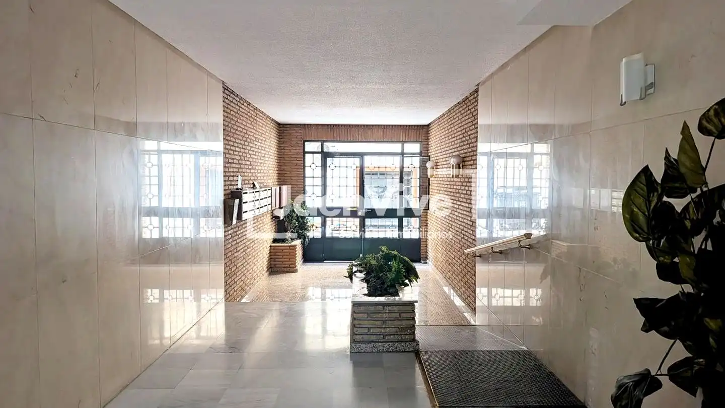 Piso en venta en Jaén con Aire acondicionado, Calefacción y Trastero