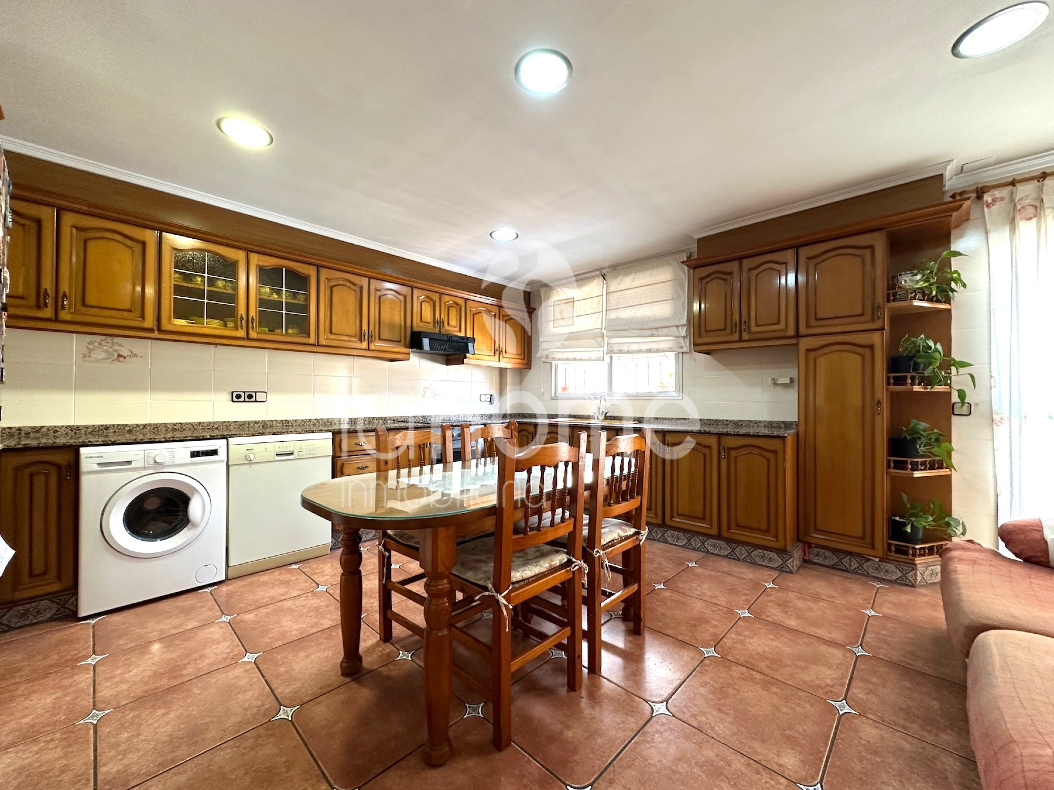 Cocina de Piso en venta en Paterna con Aire acondicionado, Terraza y Trastero