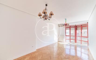 Flat for sale in  Madrid Capital  with Air Conditioner, Heating and Community pool