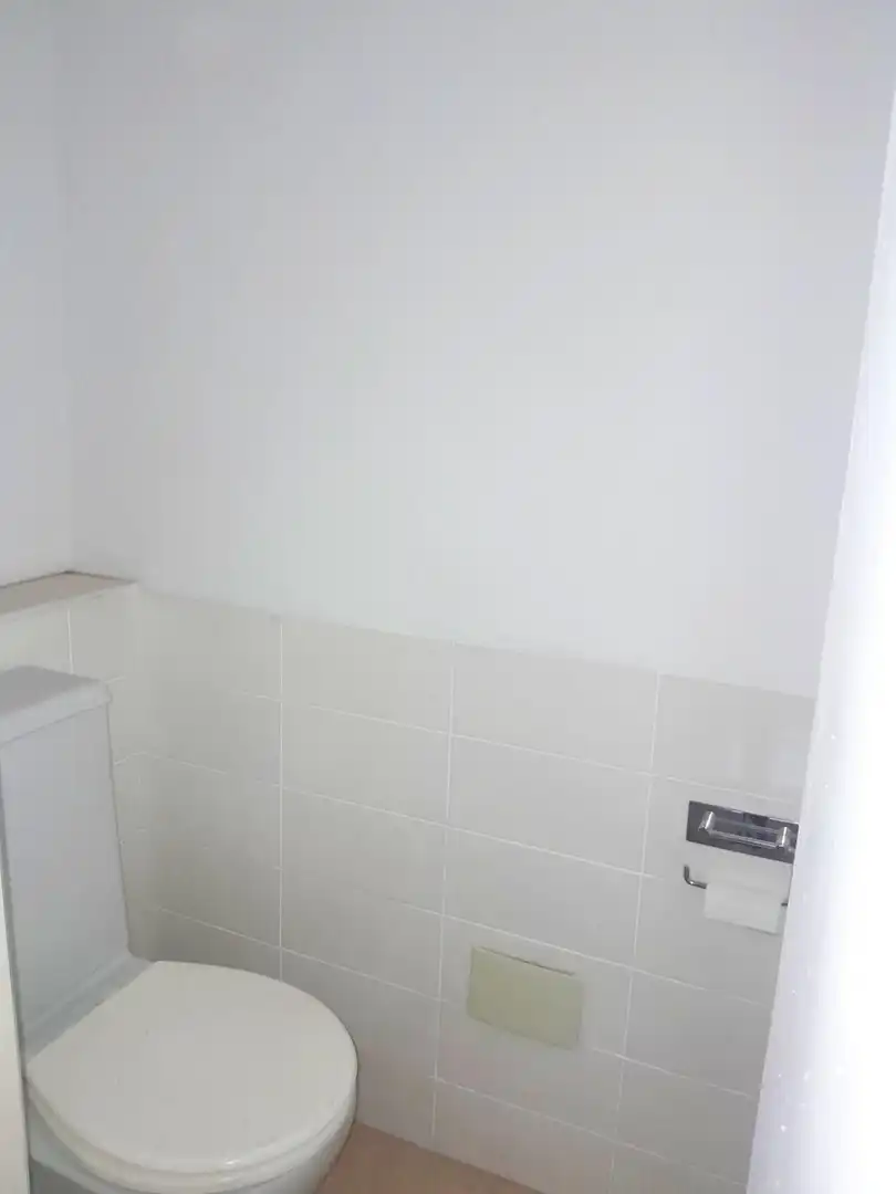 Badezimmer von Einfamilien-Reihenhaus zum Verkauf in Albacete mit Klimaanlage, Heizung und Terrasse