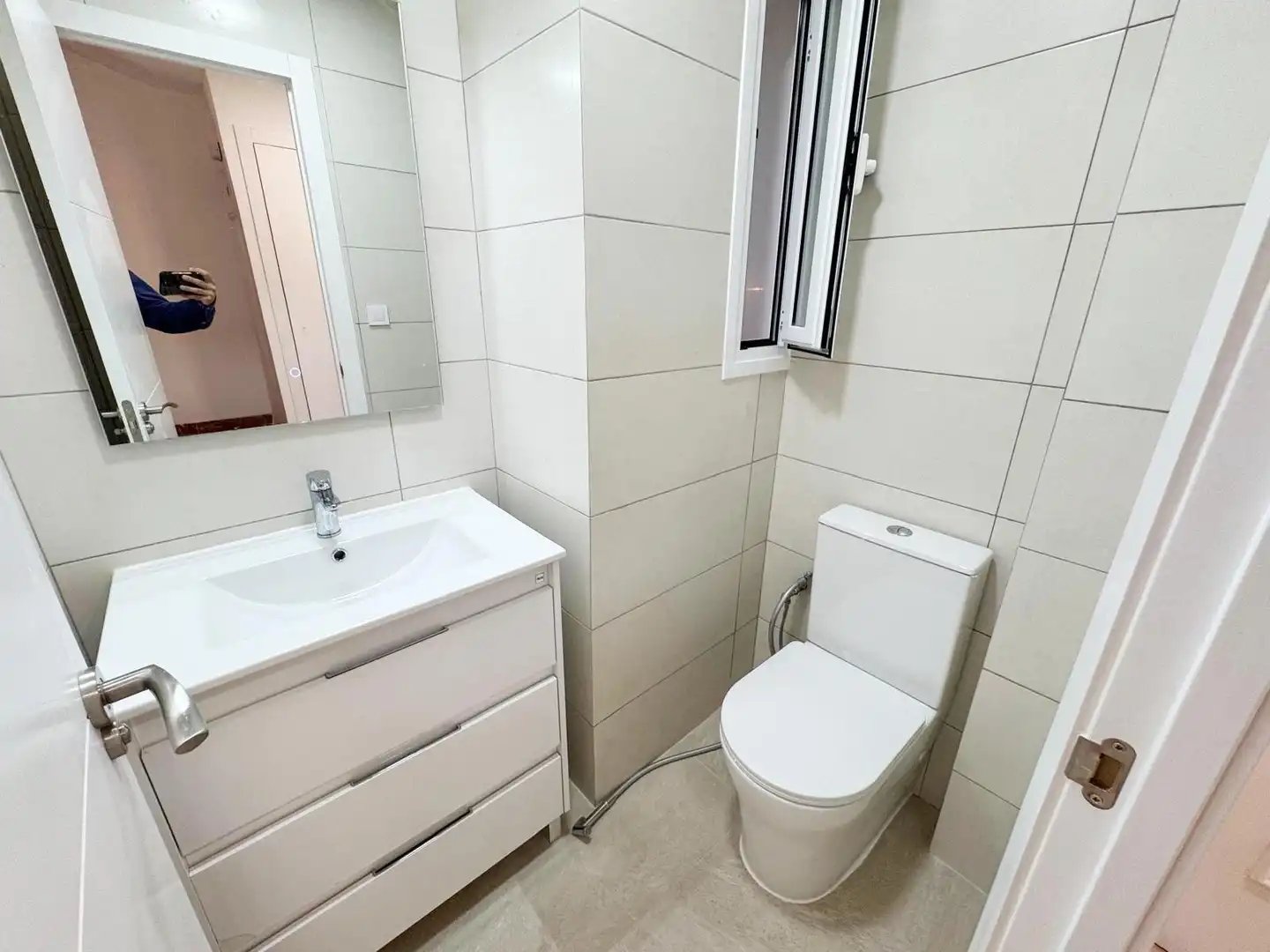 Badezimmer von Wohnungen zur Miete in El Campello mit Klimaanlage, Heizung und Möbliert