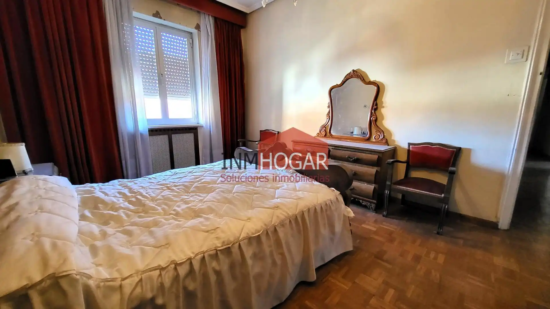 Habitación de Casa o chalet en venta en Ávila con Jardín privado, Trastero y Balcón