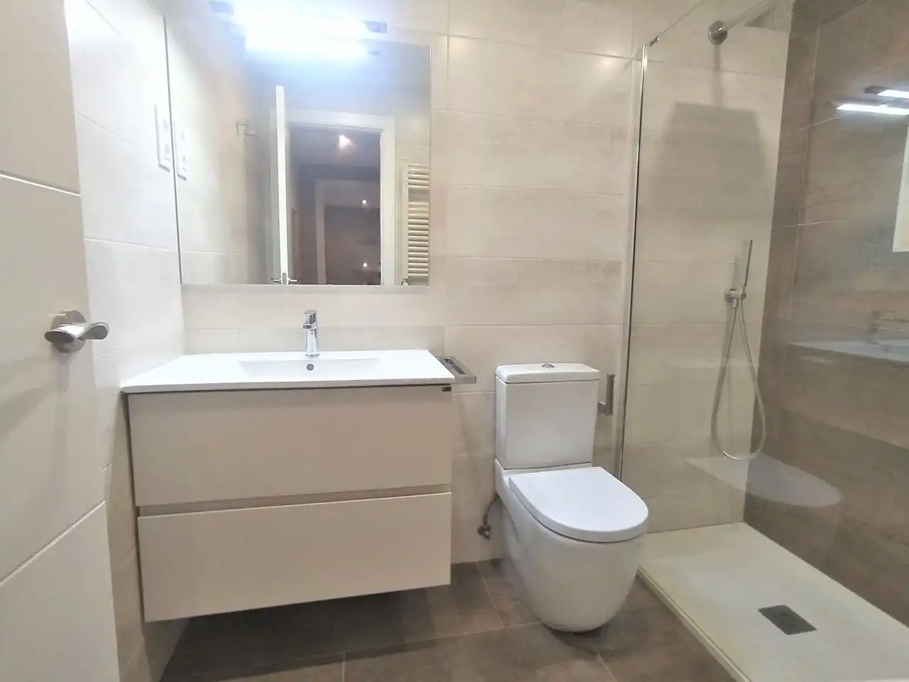 Bany de Pis en venda en Las Rozas de Madrid amb Aire condicionat, Calefacció i Terrassa