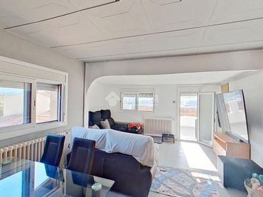 Flat with balcony for sale in Barri Mion - Puigberenguer