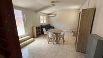 Sala d'estar de Pis de lloguer en Girona Capital amb Aire condicionat, Calefacció i Terrassa
