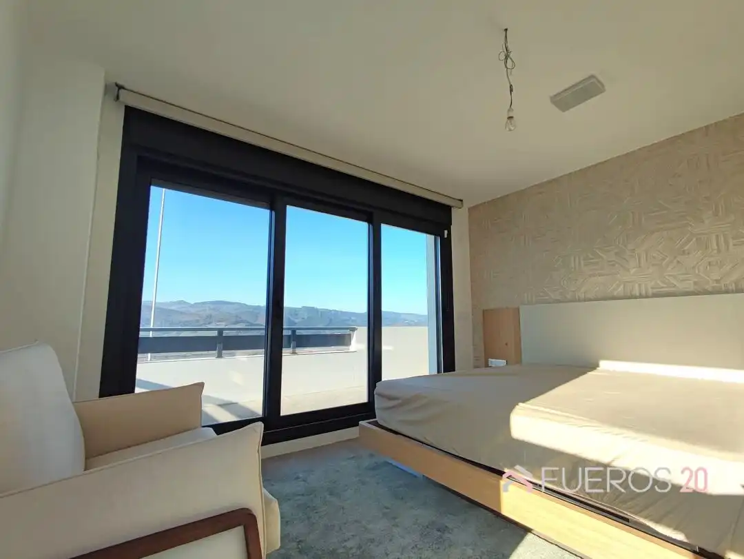 Habitación de Casa adosada en venta en Zierbena con Calefacción, Jardín privado y Terraza