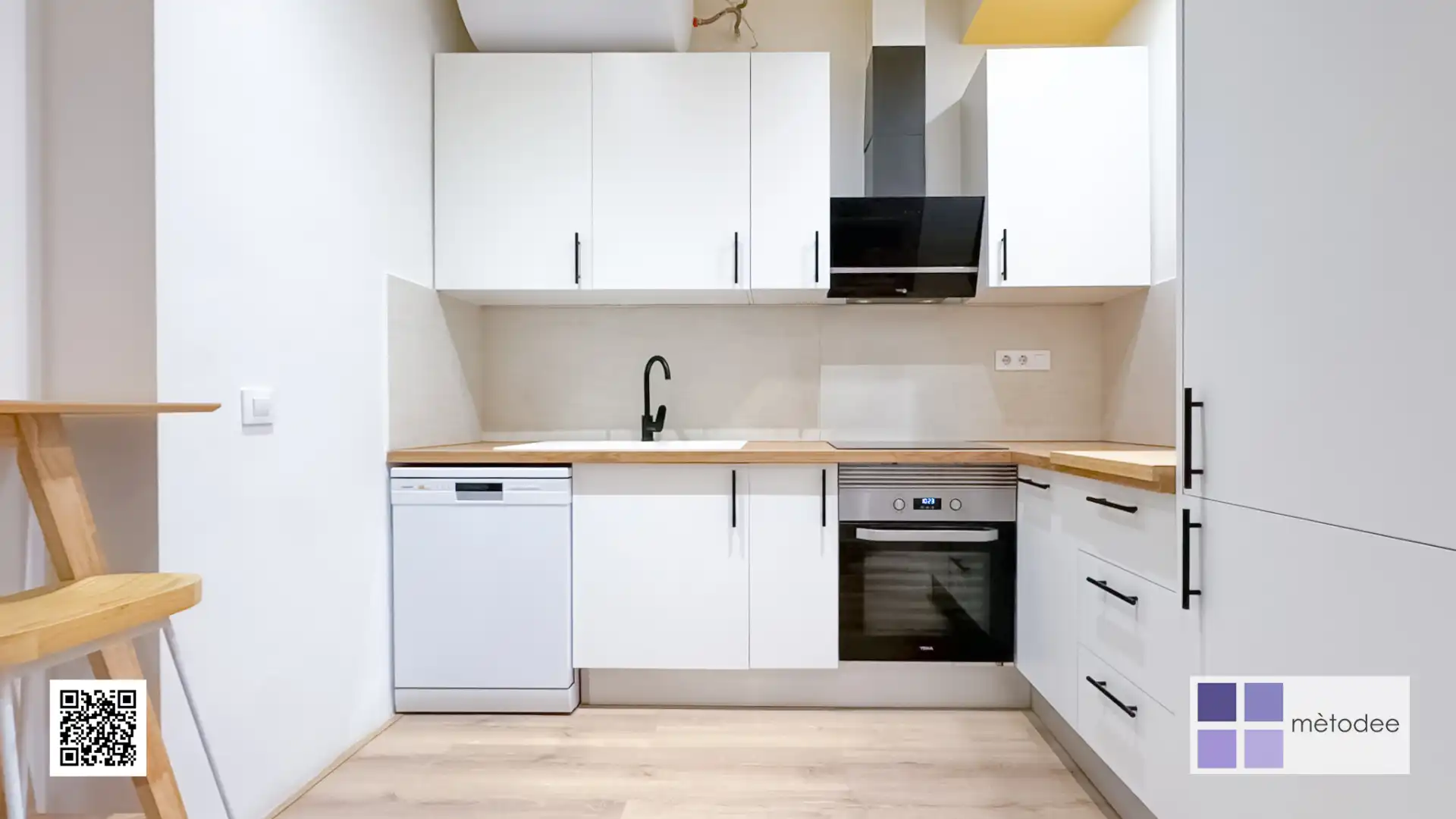 Cuina de Oficina de lloguer en Barcelona amb Aire condicionat, Calefacció i Terrassa