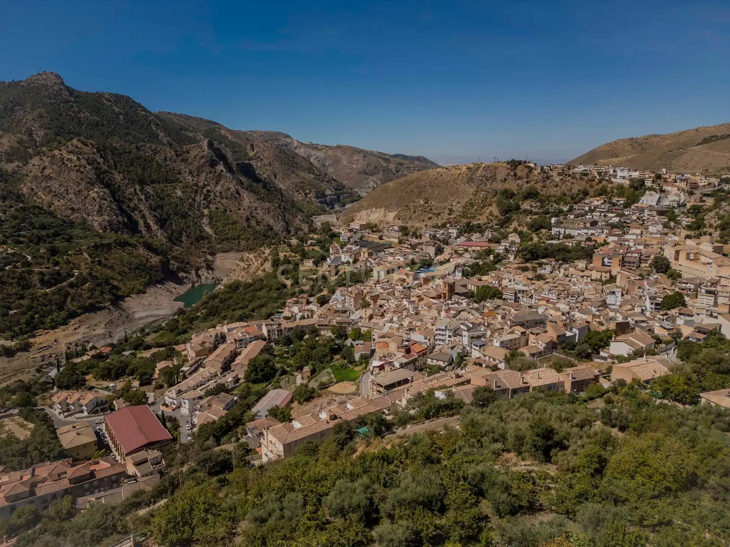 Vista exterior de Casa o chalet en venta en Güéjar Sierra con Jardín privado, Trastero y Piscina