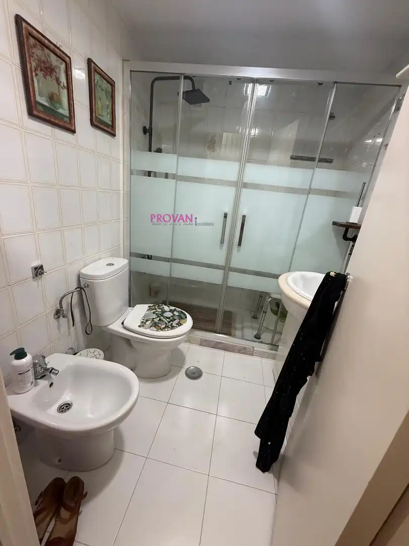 Badezimmer von Erdgeschoss zum Verkauf in Torrejón de Ardoz mit Heizung