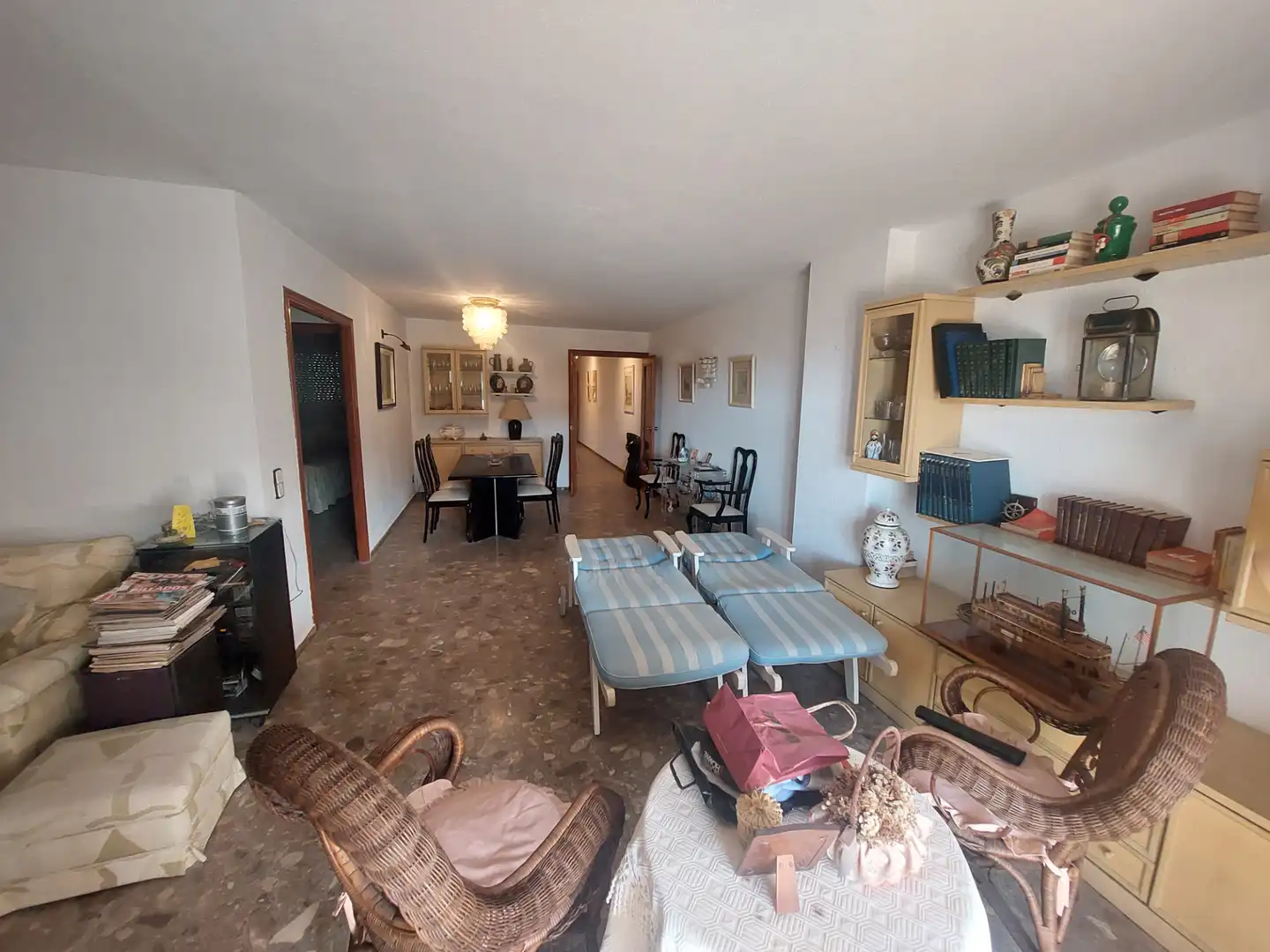 Apartamento en venta en Salou con Terraza, Amueblado y Piscina comunitaria