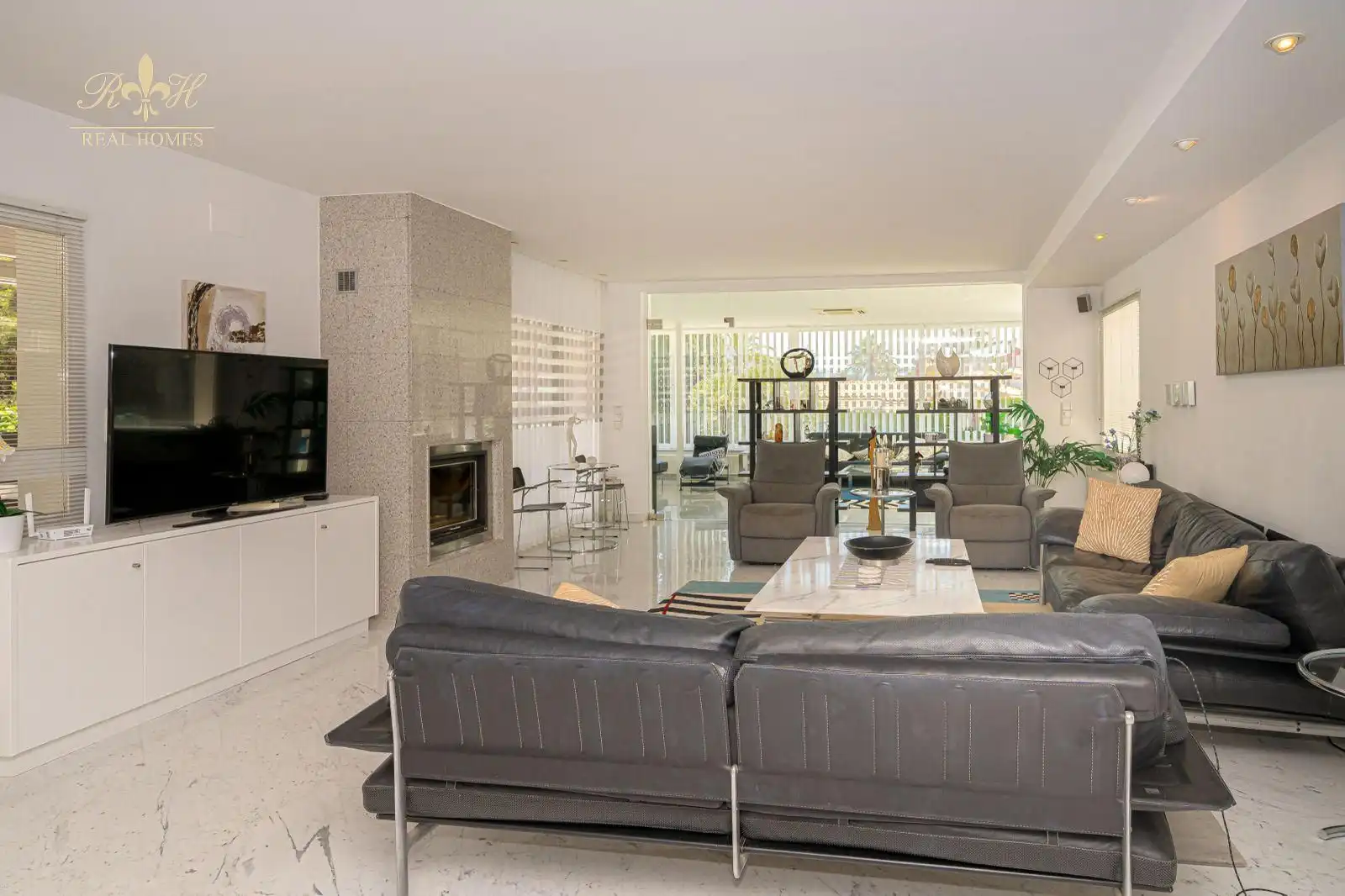Living room of Houses for sale in L'Alfàs del Pi  with Air Conditioner, Terrace and Swimming Pool