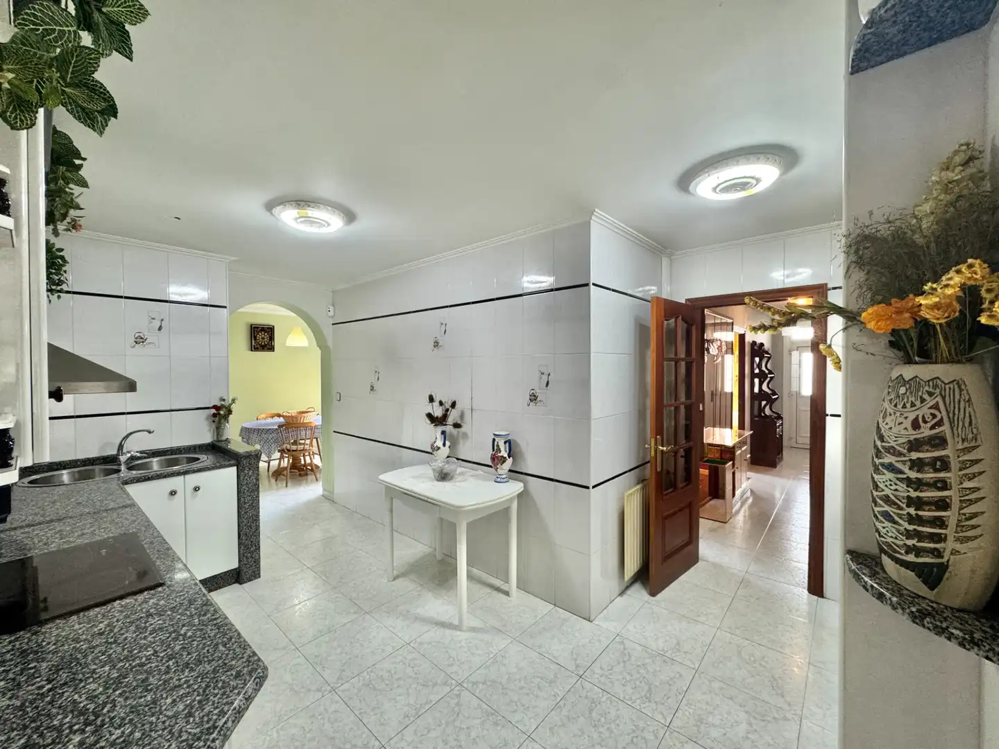 Kitchen of Houses for sale in Arteixo  with Heating, Private garden and Parquet flooring