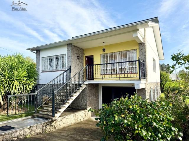 Casa-chalet en Venta en  SALVADOR MADARIAGA, 39 en Nós