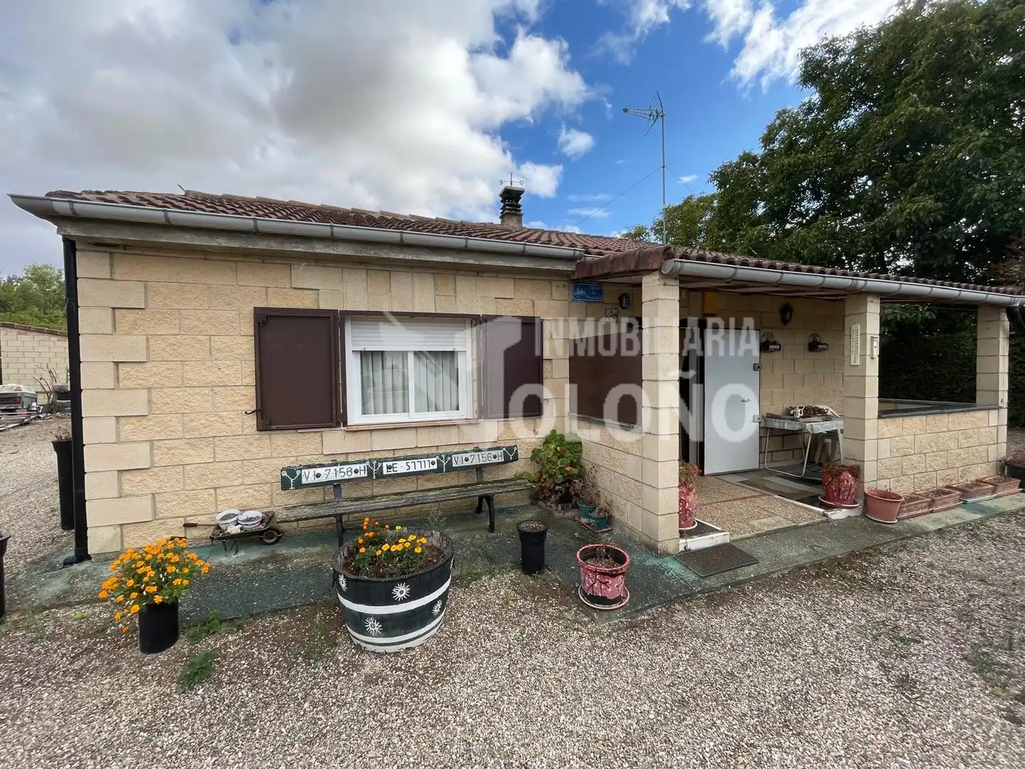 Maison rustique avec jardin à vendre à Calle Zarra 11