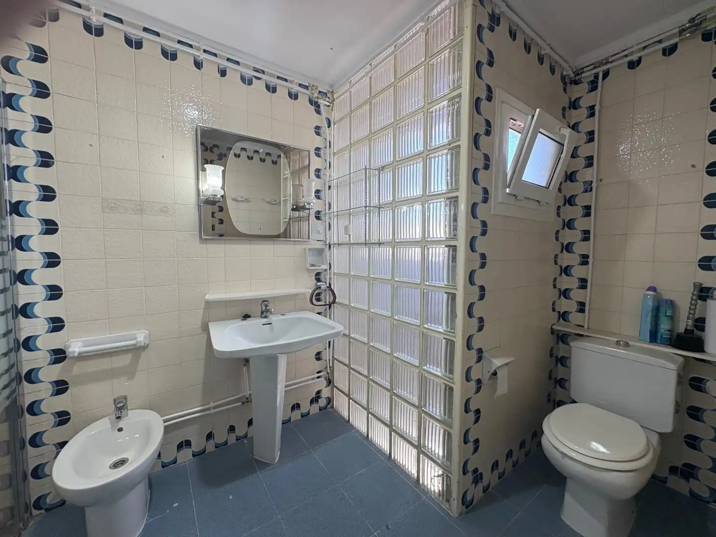 Baño de Piso de alquiler en Mérida con Aire acondicionado, Calefacción y Terraza