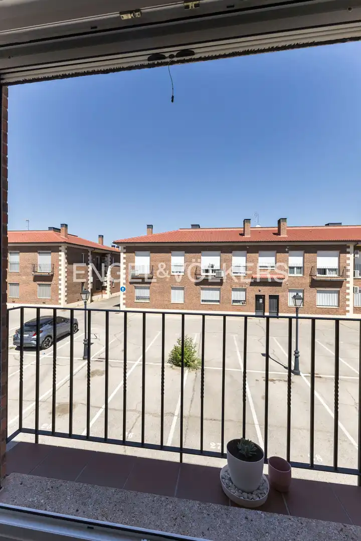 Exterior view of Flat for sale in Meco  with Air Conditioner, Heating and Parquet flooring
