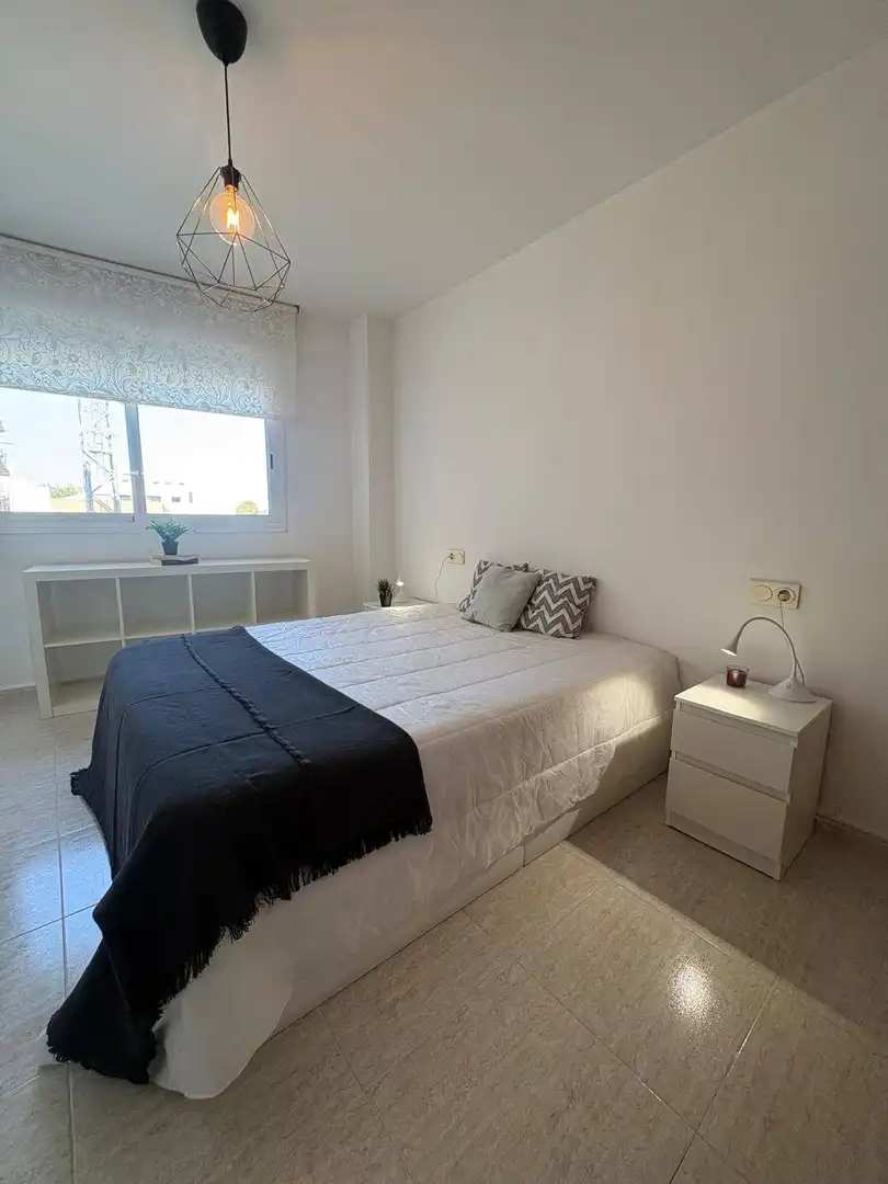 Schlafzimmer von Wohnung zur Miete in Murcia