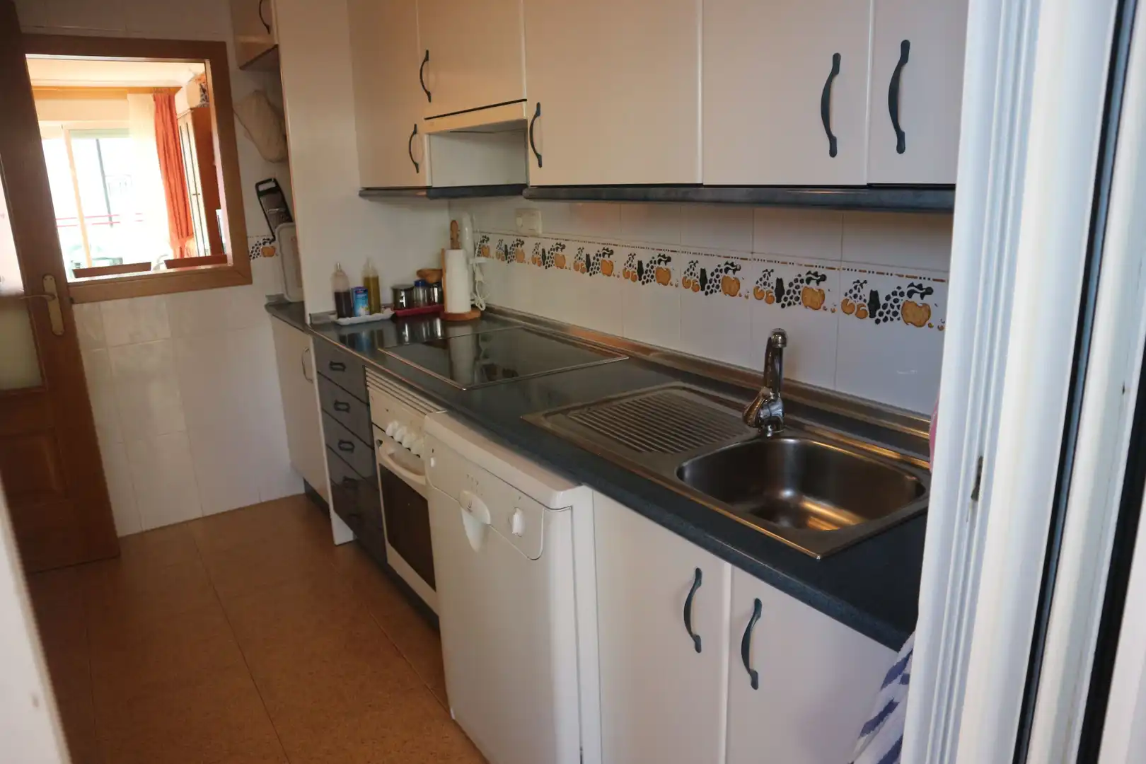 Cocina de Casa adosada en venta en La Manga del Mar Menor con Aire acondicionado, Calefacción y Terraza