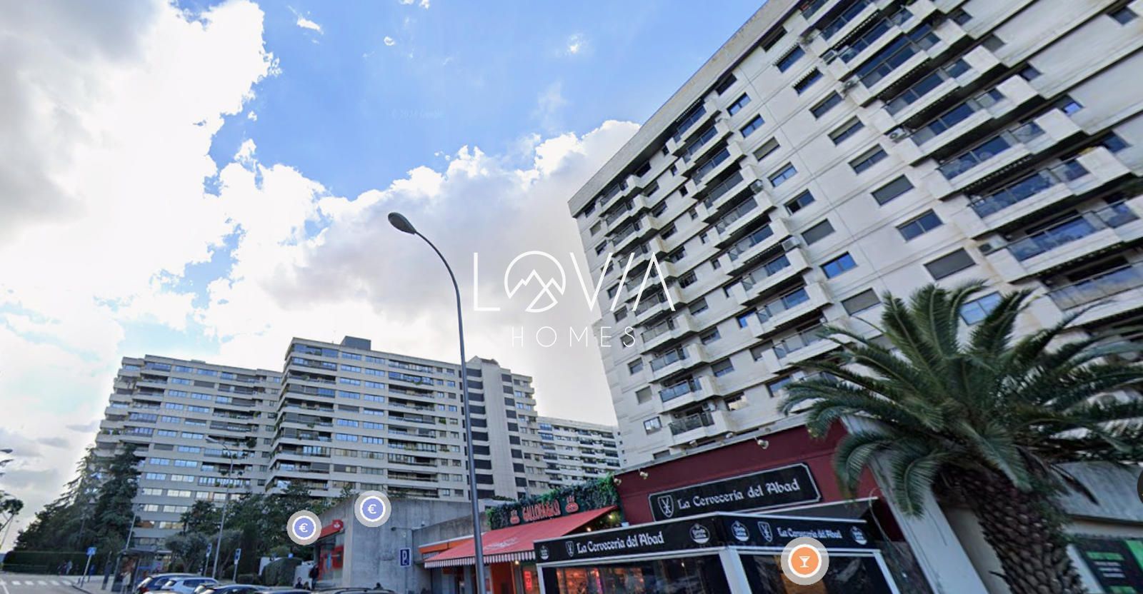 Exterior view of Flat for sale in  Madrid Capital  with Terrace, Swimming Pool and Community pool