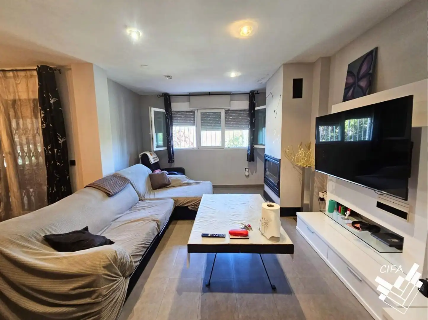 Sala d'estar de Casa o xalet en venda en Santa Magdalena de Pulpis amb Aire condicionat, Jardí privat i Terrassa