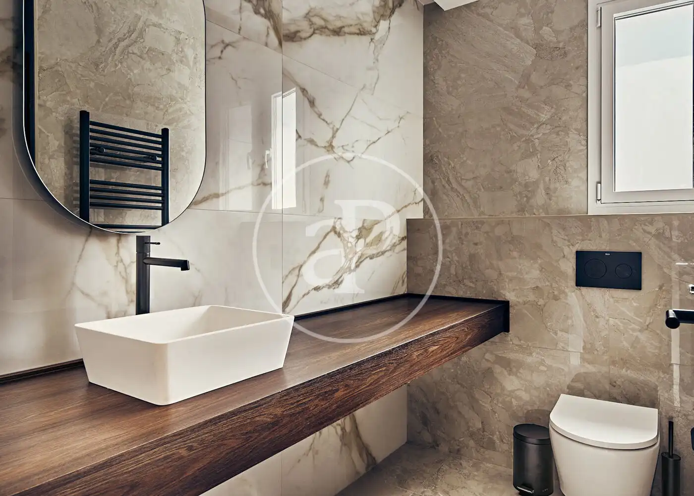 Badezimmer von Wohnung zum Verkauf in Madrid mit Klimaanlage, Heizung und Terrasse