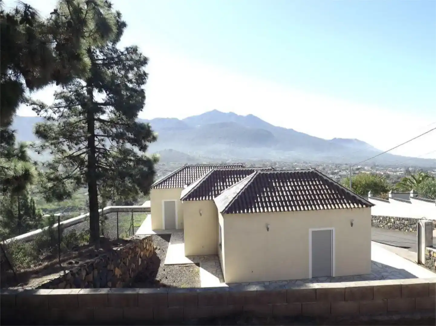 Vista exterior de Casa o chalet en venta en El Paso con Aire acondicionado