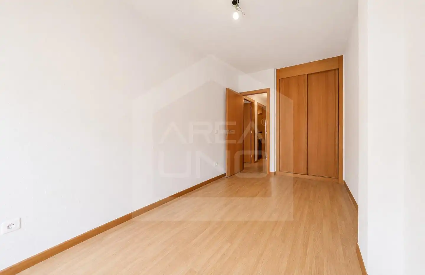 Bedroom of Flat for rent in Móstoles  with Air Conditioner, Heating and Storage room