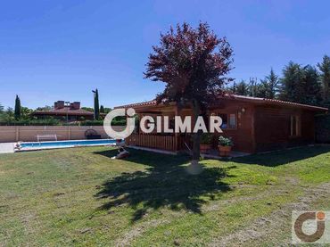 Chalet con piscina en venta en Moncloa - Aravaca