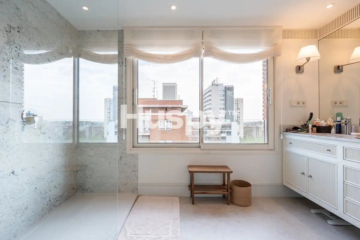 Penthouse mit Terrasse zum Verkauf in Calle del Poeta Joan Maragall, imagen 4