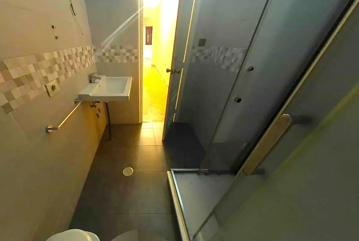 Bathroom of Flat for sale in Vigo 