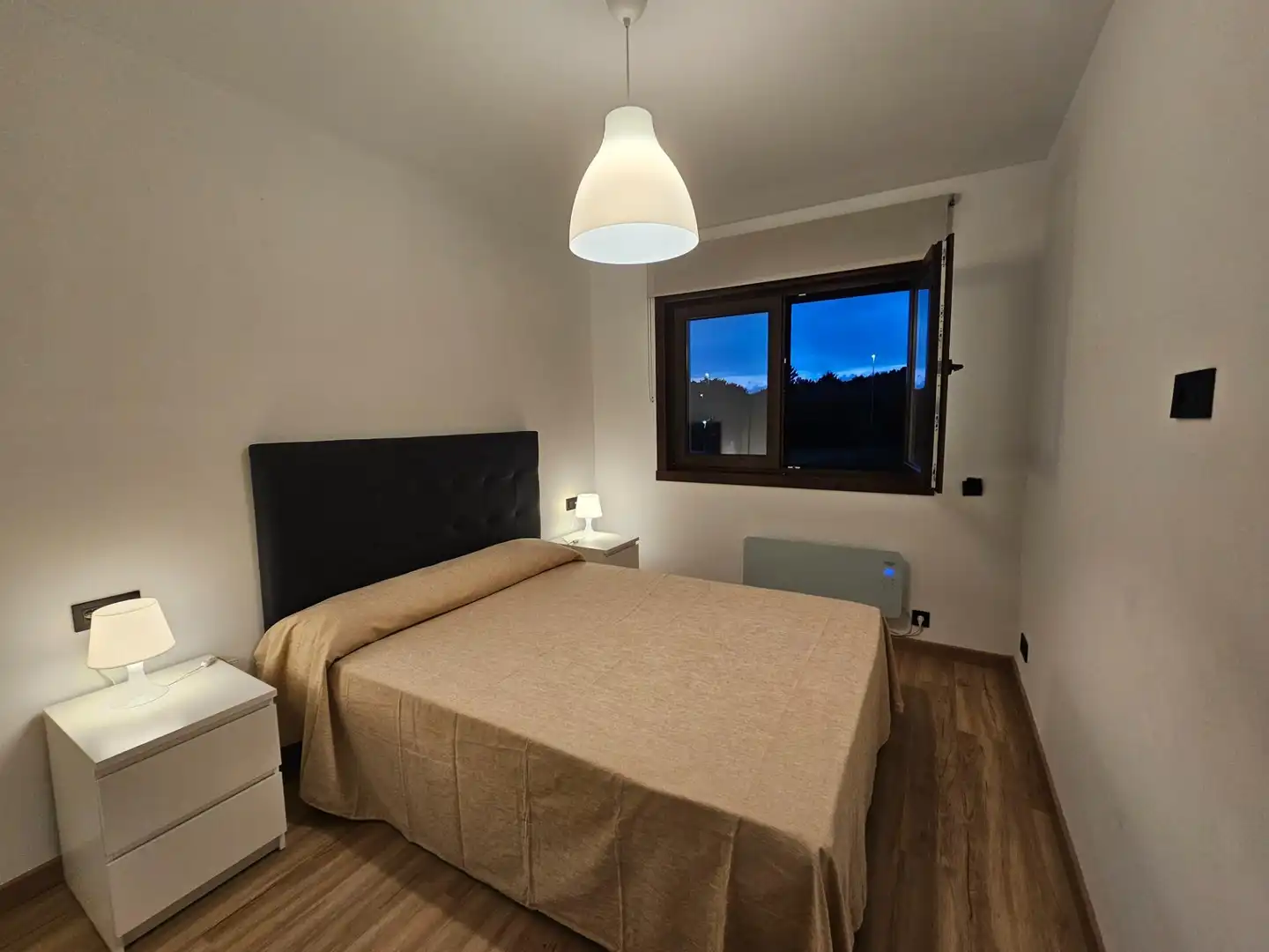 Dormitori de Casa o xalet en venda en Miño amb Jardí privat, Terrassa i Traster
