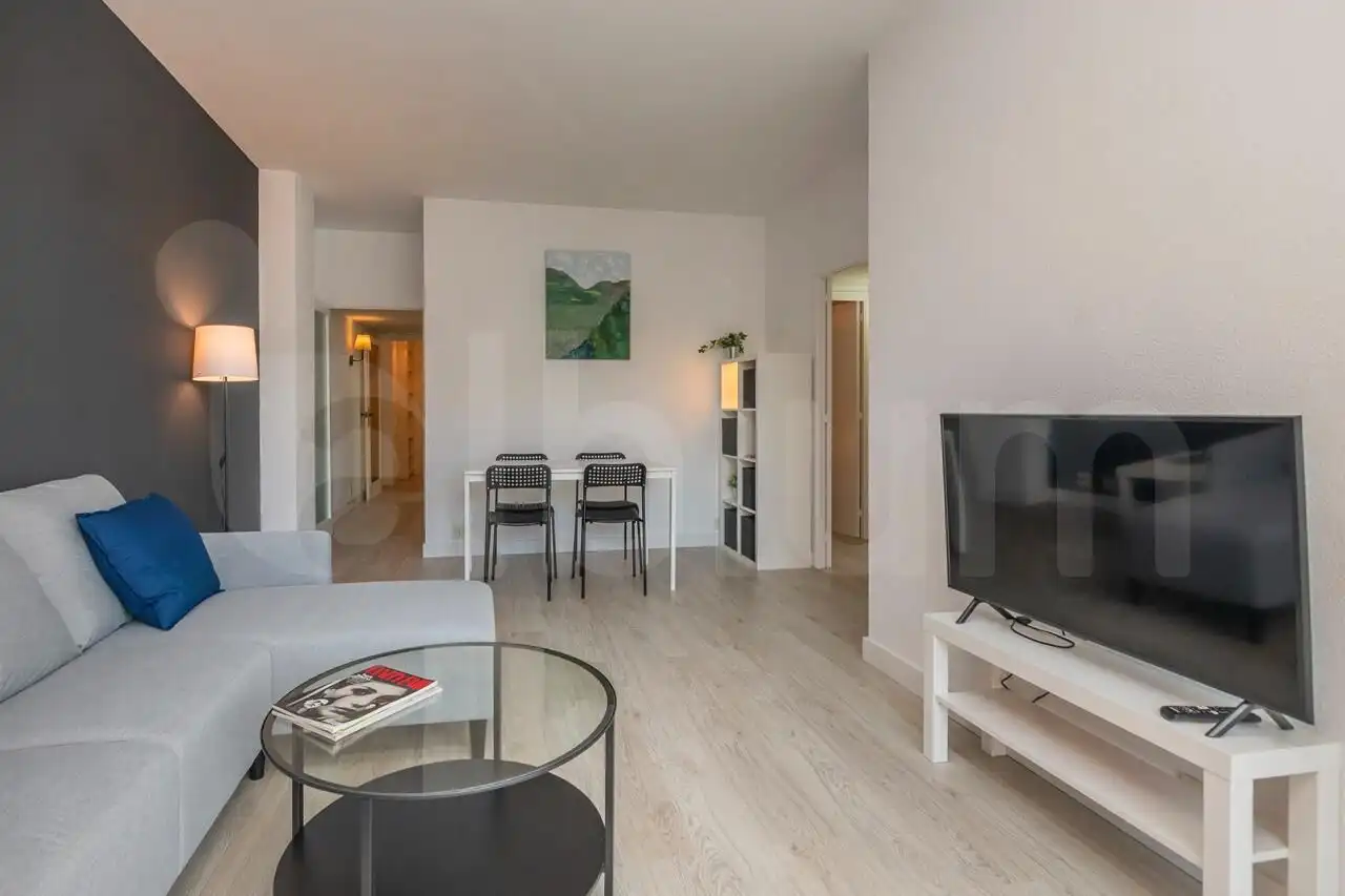 Living room of Flat for rent in Barcelona  with Heating, Parquet flooring and Terrace