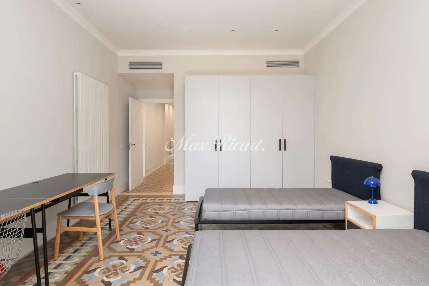 Flat for rent in Barcelona  with Air Conditioner, Heating and Storage room
