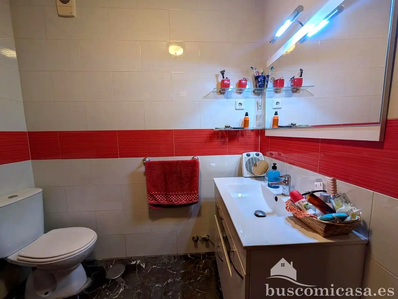 Bany de Pis en venda en Linares amb Aire condicionat, Calefacció i Terrassa
