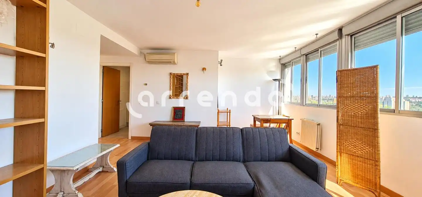 Wohnzimmer von Wohnung zur Miete in Usera