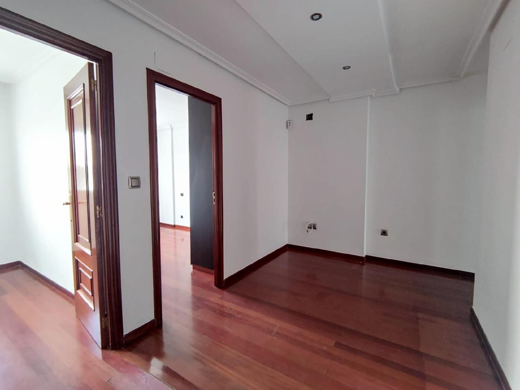 Flat for sale in Verín  with Storage room