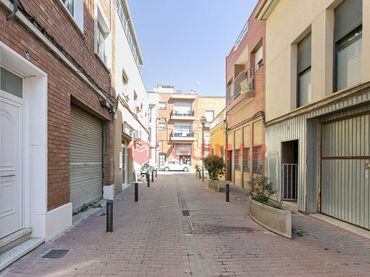 Adossat en venda a Cornellà de Llobregat - CL LEPANTO
