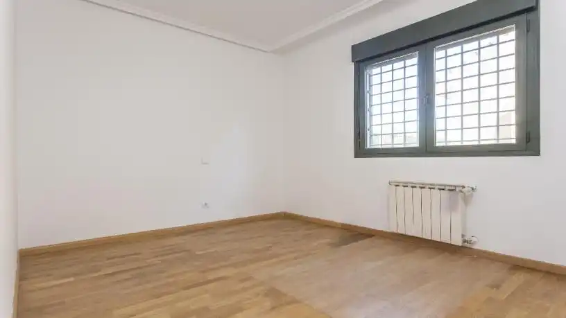 Semi-detached house for sale in calle Pilar Bardem, imagen 6