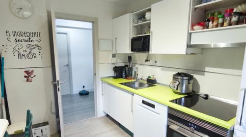 Foto 4 de Piso en venta en Valle de Trápaga-Trapagaran, Bizkaia