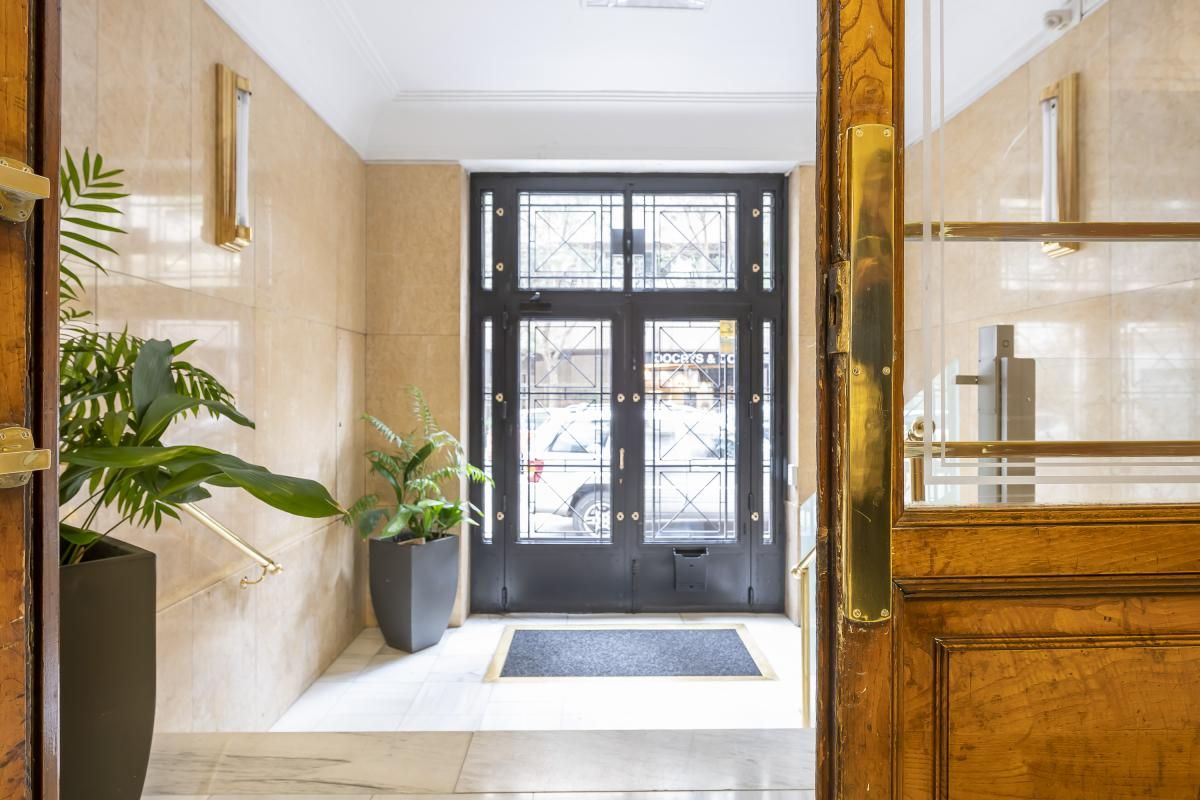 Piso en venta en  Madrid Capital con Aire acondicionado, Calefacción y Trastero